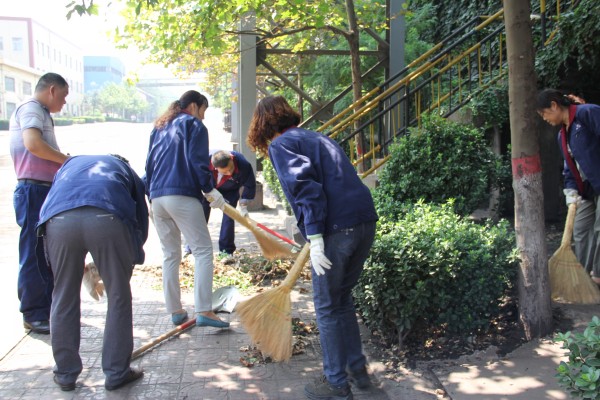 同興公司組織開展機(jī)關(guān)管理人員義務(wù)勞動